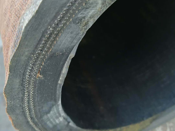 水泥罐車(chē)專(zhuān)用膠管